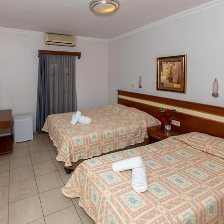 Amfora Hotel 5*